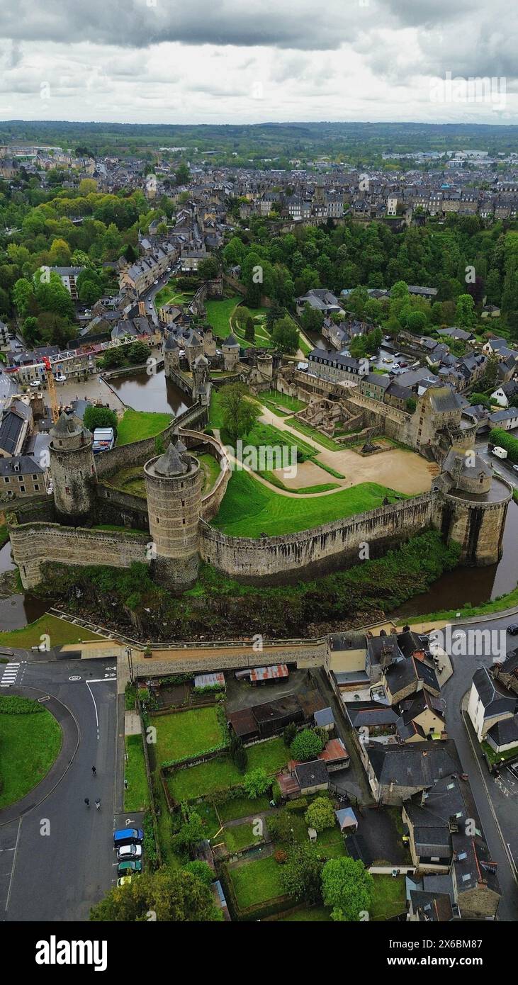 Drone photo château de Fougères France europe Banque D'Images