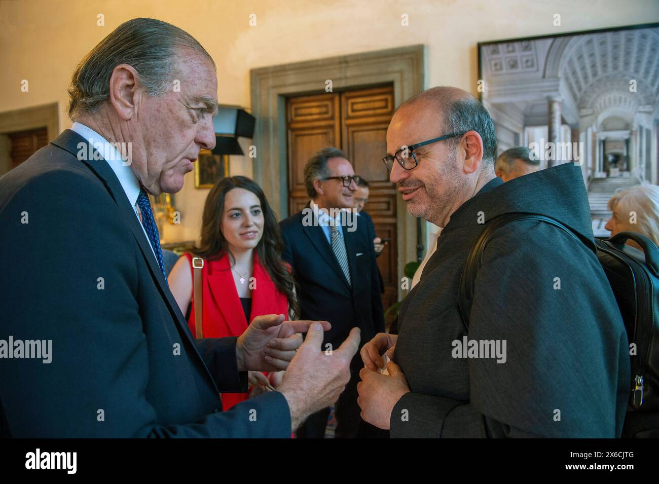 Rome, Italie. 14 mai 2024. Italie, Rome, 2024/5/14. Le Père Paolo Benanti, président de la Commission de l'information de l'IA, parle lors d'une conférence opportunités et défis de l'intelligence artificielle dans le domaine de la communication, en collaboration avec l'Association italienne des Webcatholiques et sous le patronage du Dicastère de la communication du Saint-Siège. Photographie de ALESSIA GIULIANI/Catholic Press photo Credit : Independent photo Agency/Alamy Live News Banque D'Images