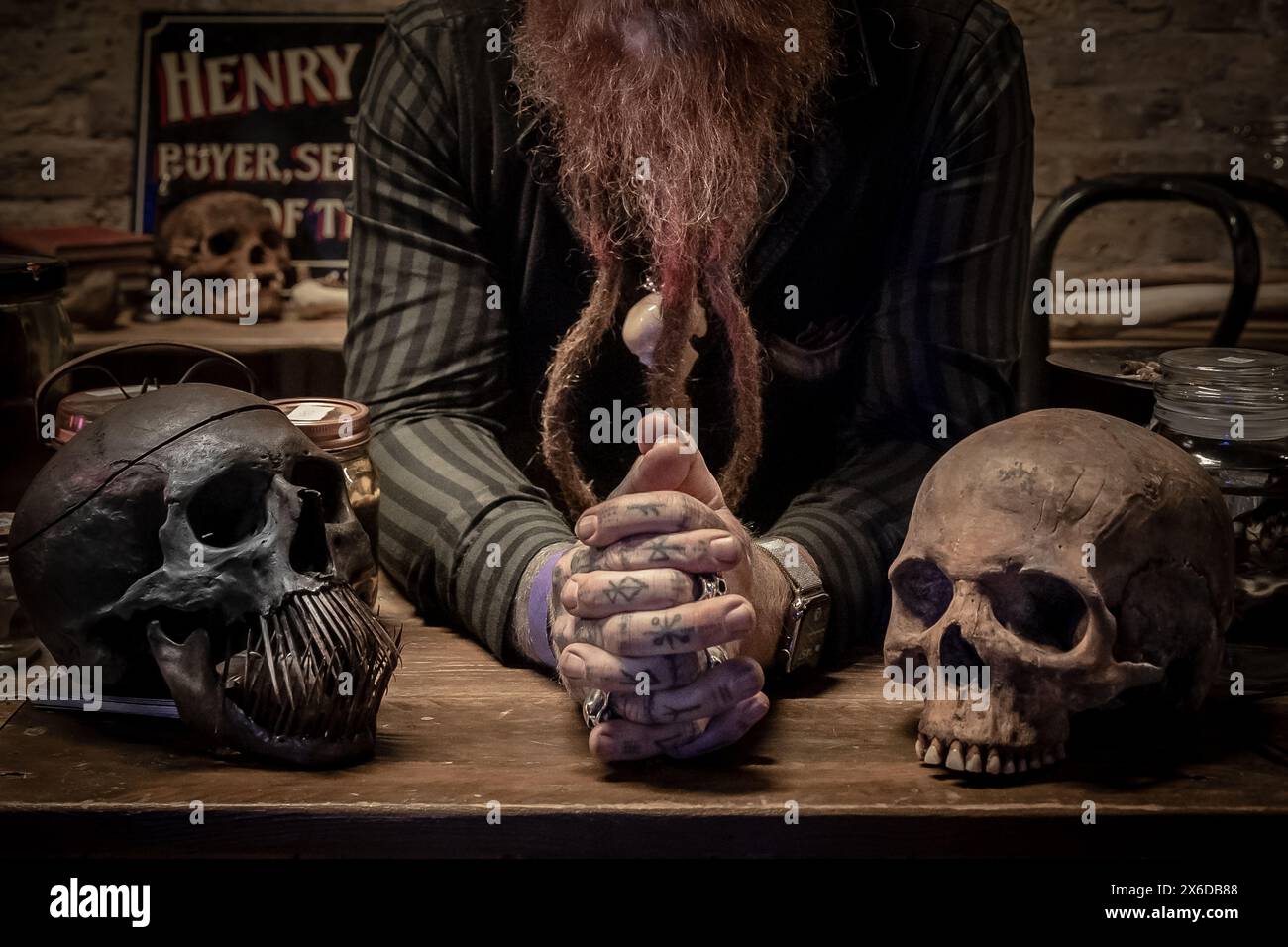 Marché aux puces satanique à Camden, Londres, Royaume-Uni. Banque D'Images