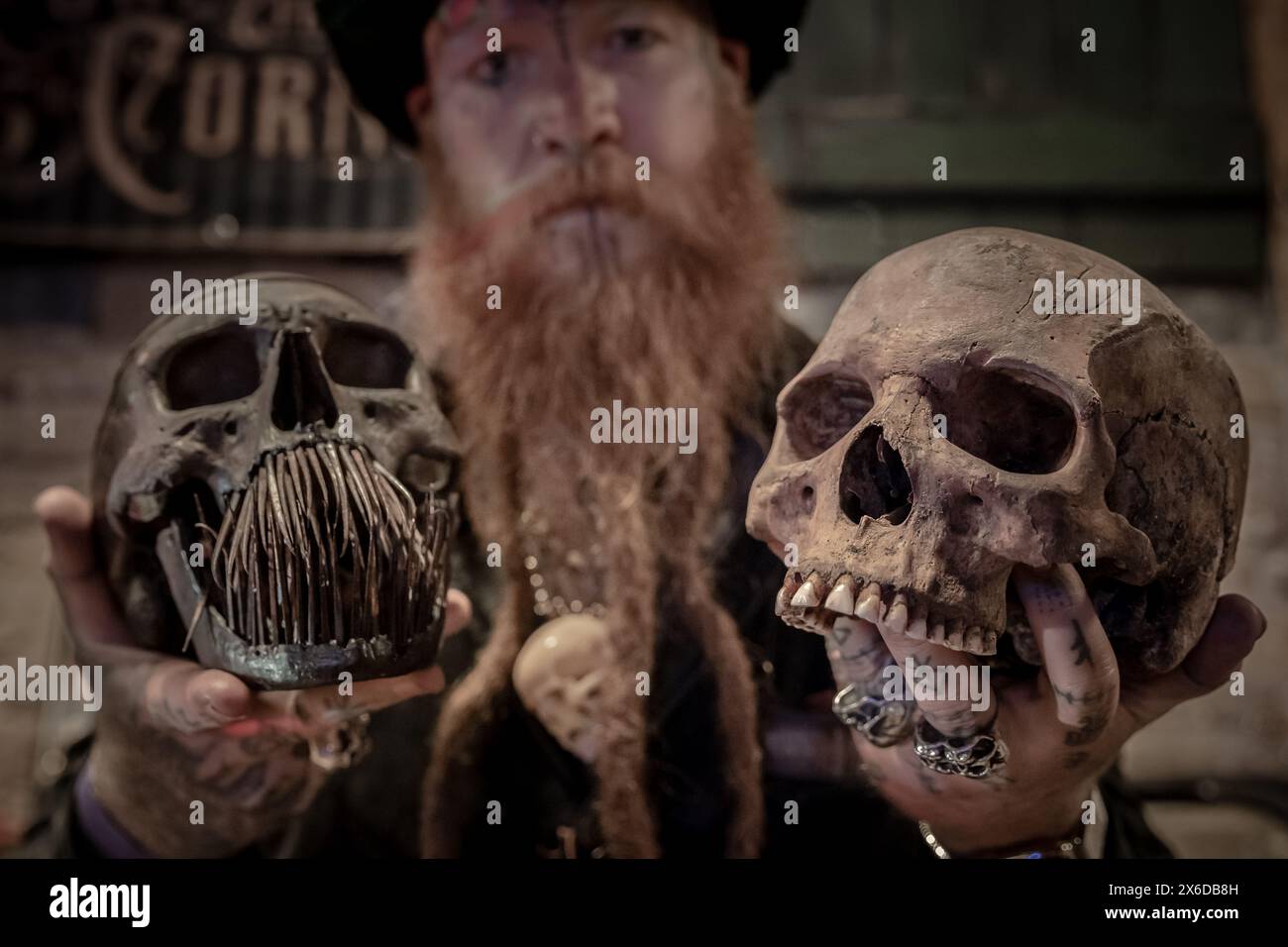 Marché aux puces satanique à Camden, Londres, Royaume-Uni. Banque D'Images