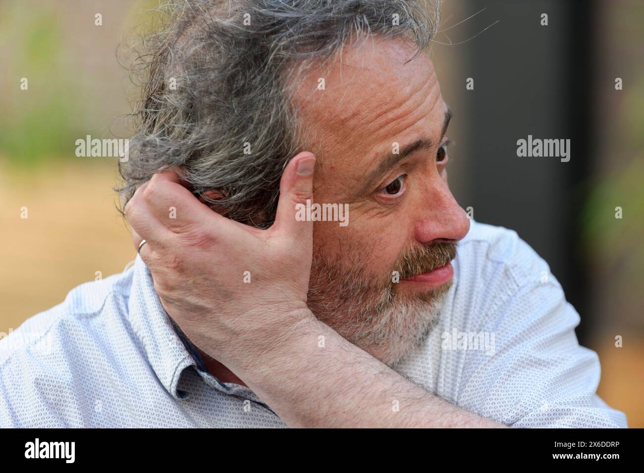 Jaco Vandormael dans les coulisses, au Théâtre 140 à Bruxelles pendant le Festival du film de Bruxelles | au Theatre 140, c'est la fete a Yolande Moreau pendentif Banque D'Images