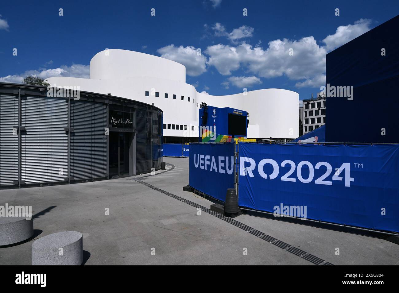 Football, Allemagne, Euro 2024, Fan zone au Schauspielhaus Düsseldorf Banque D'Images