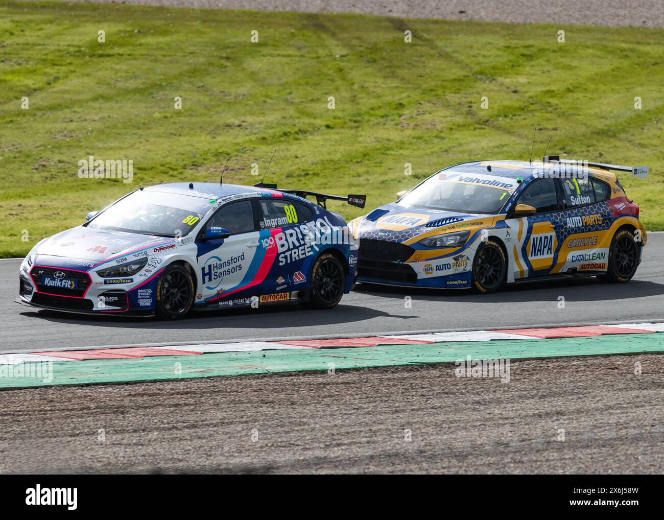 Week-end d'ouverture du championnat britannique des voitures de tourisme KwikFit Donington Park, Castle Donington, Derby, Angleterre 28.04.2024 Banque D'Images