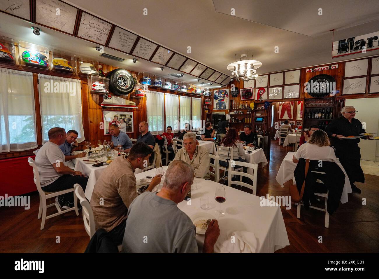 Le Ristorante Montana à côté du circuit de Fiorano, où les pilotes Ferrari visitent pour manger pendant les jours d'essai sur le circuit. Le Grand Prix d'Emilie Romagne se déroule ce week-end sur le circuit Autodromo Internazionale Enzo e Dino Ferrari en Italie. Date de la photo : mercredi 15 mai 2024. Banque D'Images