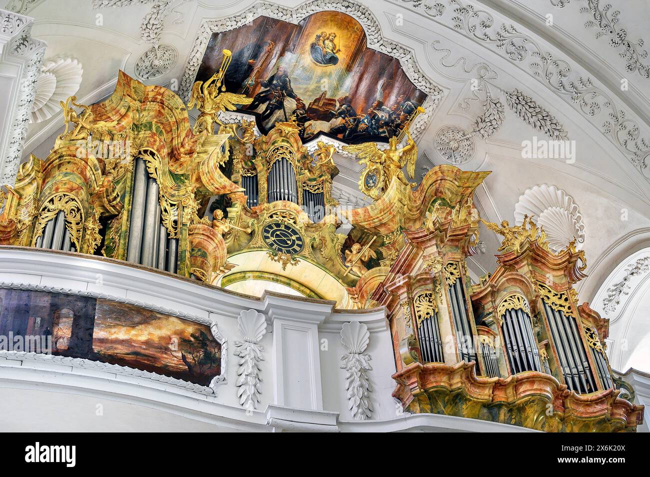 L'orgue, ancienne église monastère de Pierre et Paul, monastère ou abbaye de l'Irsee, ancienne abbaye bénédictine, est aujourd'hui une conférence et une éducation Banque D'Images