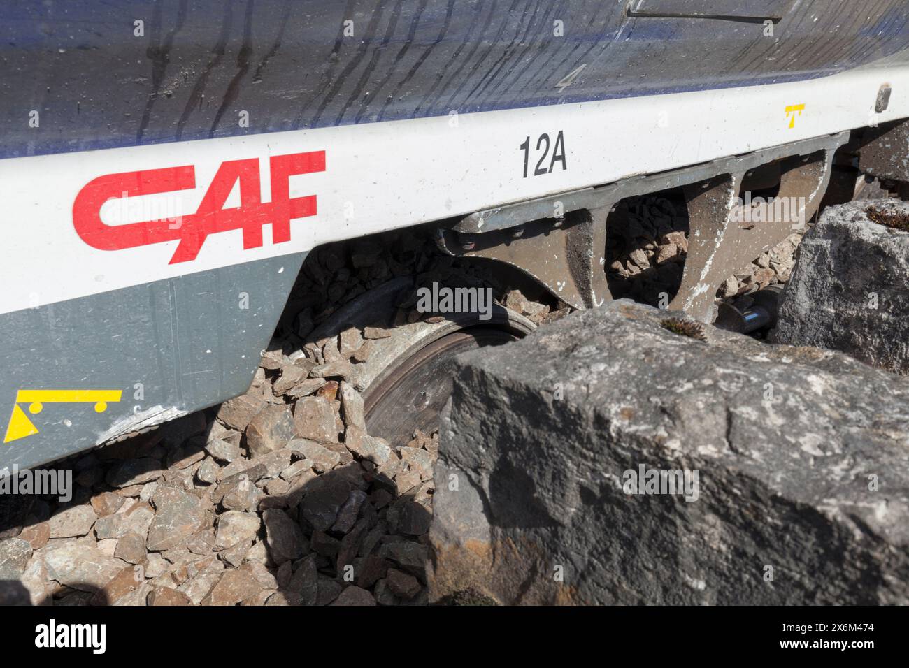 Déraillement d'un train de Grange Over Sands, mars 2024. Bogie et roues du train qui a déraillé Banque D'Images