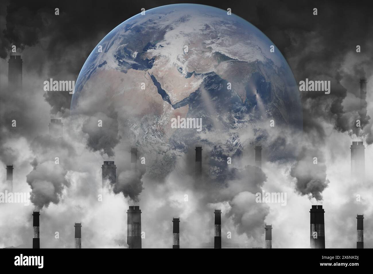 La terre avec la pollution de la fumée de soufre Toxiques crise centrale de charbon émettent du carbone industriel concept. Éléments de cette image fournie par la NASA Banque D'Images