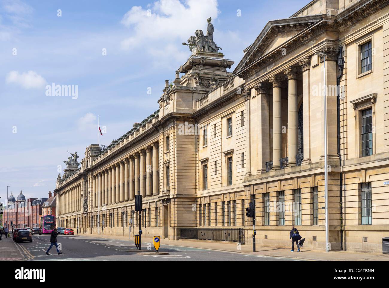 Bureaux du gouvernement de Hull City le bureau des Coroners de Hull Guildhall H M et le tribunal et bureaux des Coroners Kingston upon Hull Yorkshire Angleterre GB Europe Banque D'Images