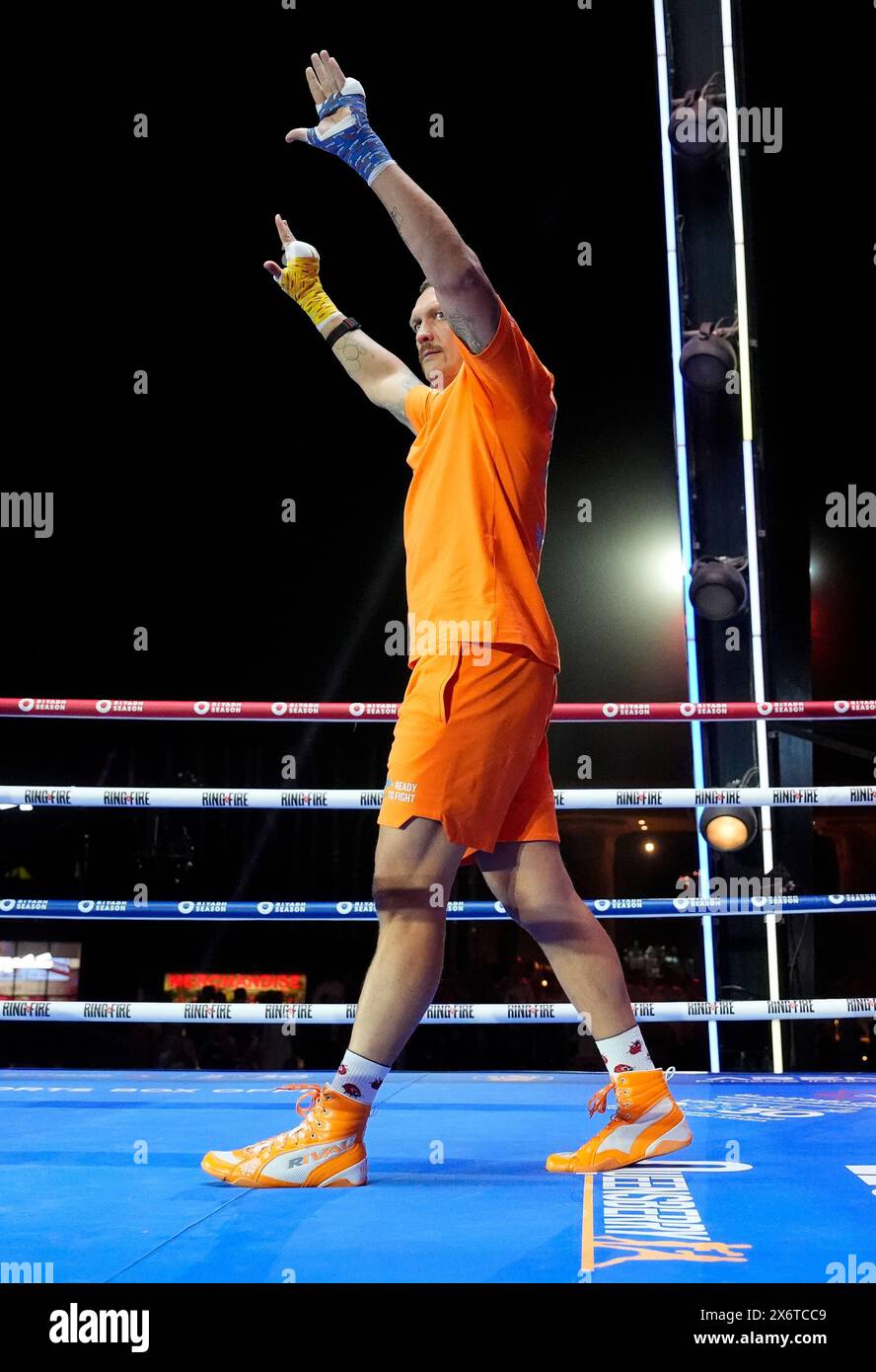 Photo inédite datée du 15/5/2024 d'Oleksandr Usyk sur le ring lors d'une séance d'entraînement au Boulevard City Music World, Riyad, Arabie Saoudite. Le combat pour le titre des poids lourds IBF, WBA, WBC et WBO entre Tyson Fury et Oleksandr Usyk aura lieu le samedi 18 mai. Date de la photo : mercredi 15 mai 2024. Banque D'Images