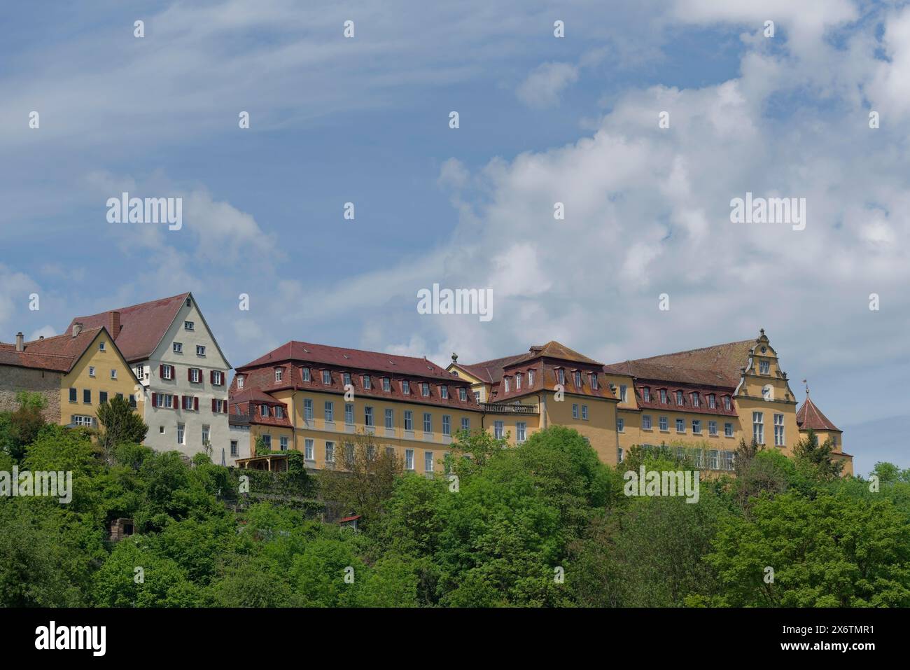 Vue sur la vieille ville et le château de Kirchberg an der Jagst, Jagsttal, Jagststeig, Schwaebisch Hall, Hohenlohe, Heilbronn-Franken Banque D'Images