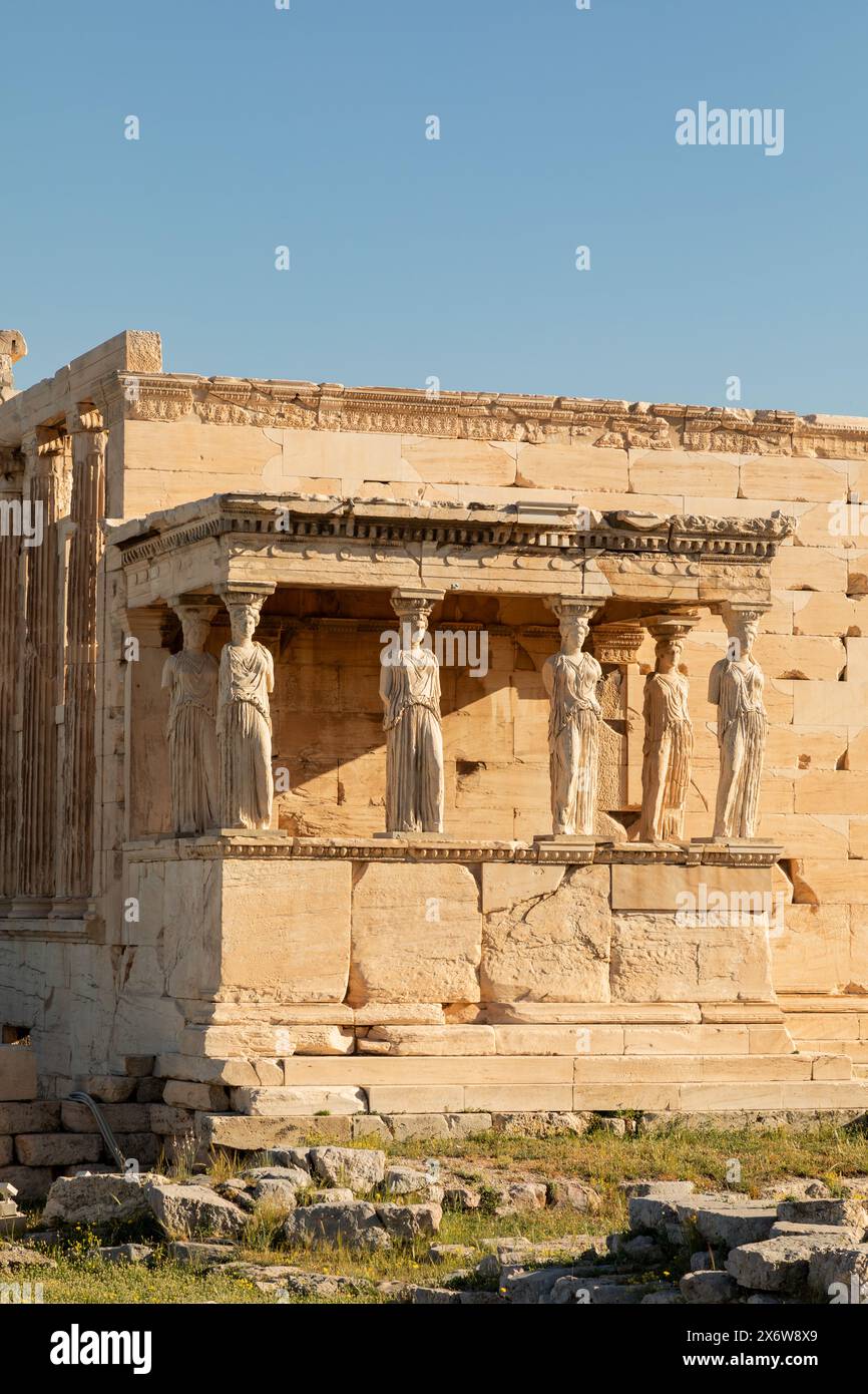 'Porche des Maidens' (Caryatides), temple Erechthéion sur le côté nord de l'Acropole d'Athènes, Grèce Banque D'Images