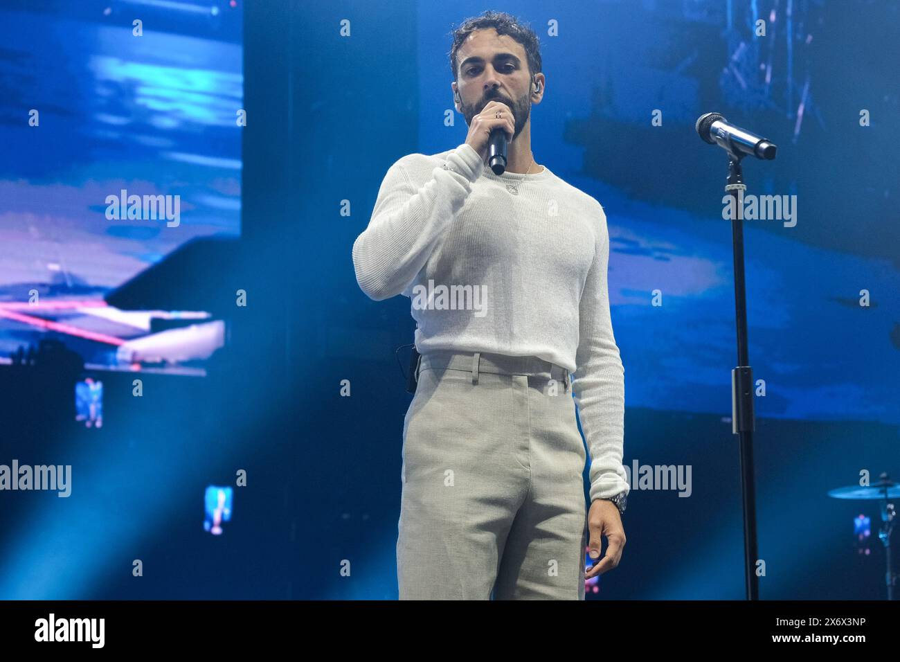 Marco Mengoni invité spécial aux auteurs-compositeurs italiens Gazzelle, pseudonyme de Flavio Bruno Pardini, concert à l'Arena di Verona pour ses spectacles live spéciaux Ò16.05.24 - Arena di VeronaÓ le 16 mai 2024 à Vérone, Italie. Banque D'Images