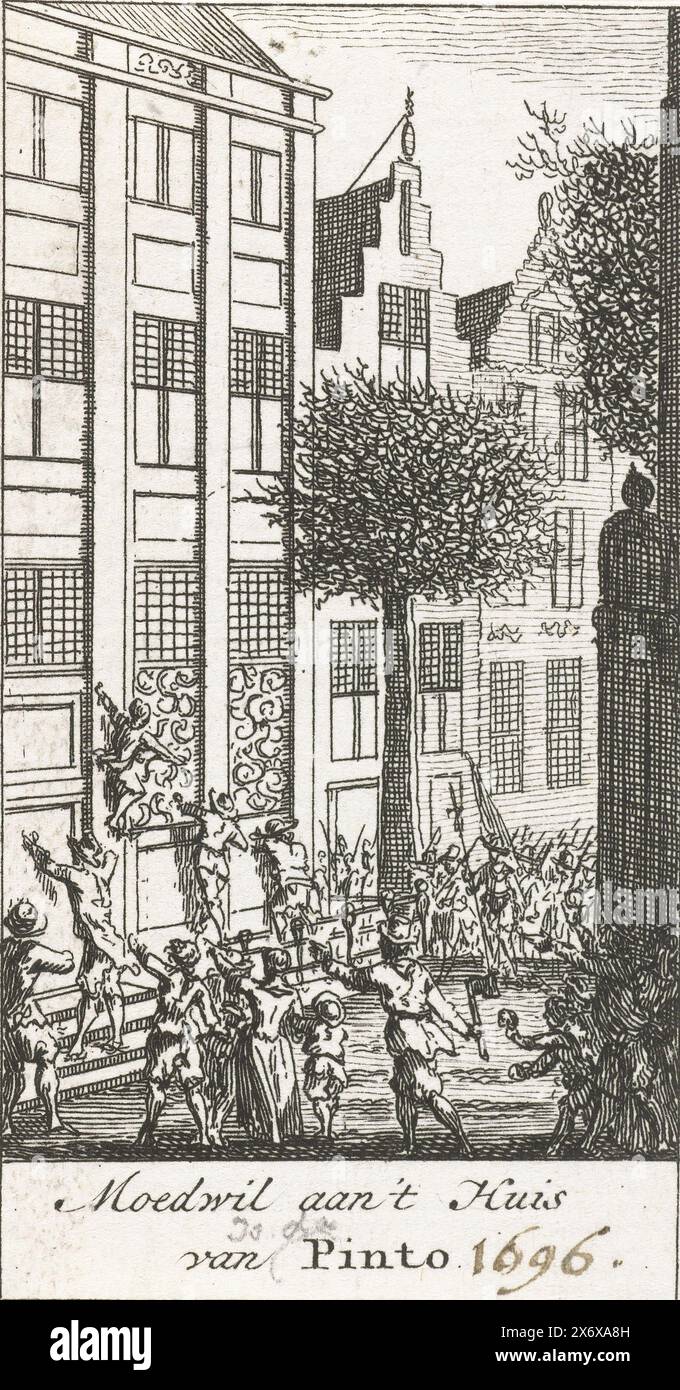 Pillage de la maison Pinto lors de l'émeute d'Aanspeaker à Amsterdam, 1696, Moedwil aan 't huis van Pinto (titre sur l'objet), pillage par une foule en colère de la maison Pinto (du Juif Ishac de Pinto) dans le Sint Antoniesbreestraat lors de l'émeute d'Aanspeaker à Amsterdam, du 31 janvier au 1er février 1696. imprimeur, imprimeur : Simon Fokke, pays-Bas du Nord, 1779 - 1781, papier, gravure, hauteur, 80 mm × largeur, 41 mm Banque D'Images