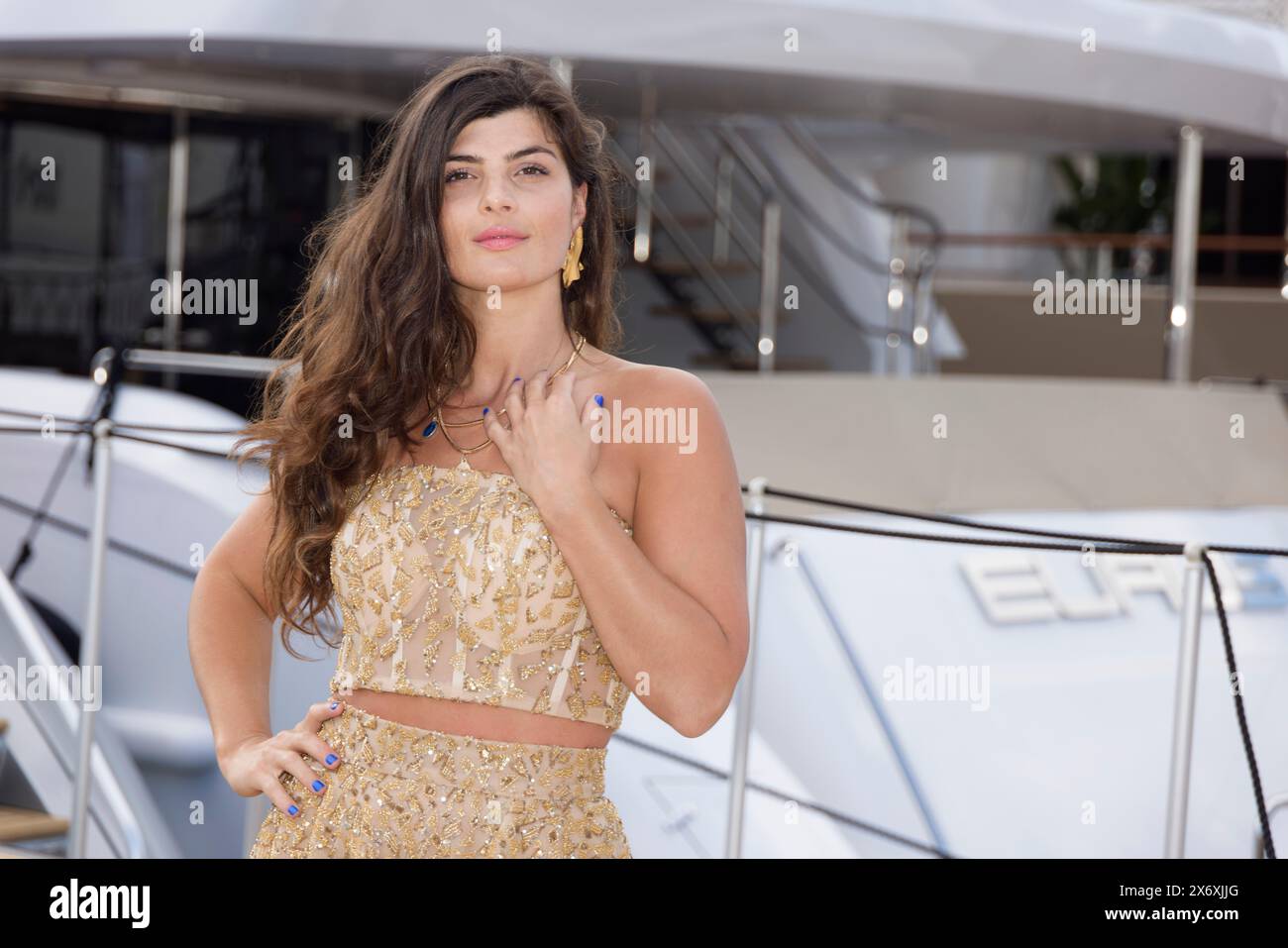 Cannes, France. 16 mai 2024. Eloise Valli pose avant de marcher sur le tapis rouge lors du Festival International du film de Cannes le 16 mai 2024 à Cannes, France. Crédit : Bernard Menigault/Alamy Live News Banque D'Images