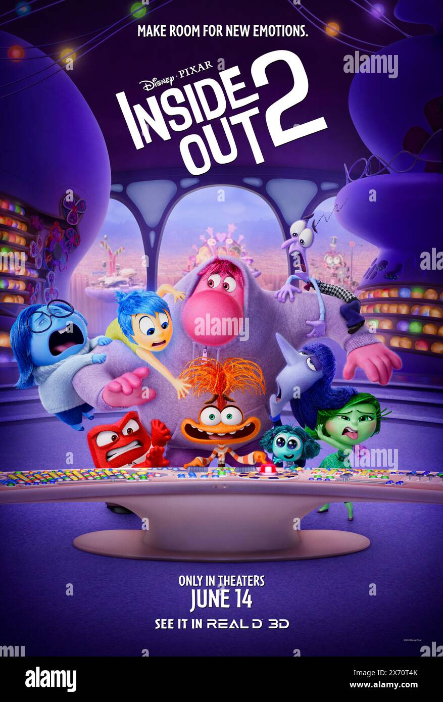 Inside Out 2 (2024) réalisé par Kelsey Mann et mettant en vedette Amy Poehler, Phyllis Smith et Lewis Black. Riley atteint son adolescence et rencontre de nouvelles émotions. Poster RealD 3D.***USAGE ÉDITORIAL SEULEMENT*** crédit : BFA / Walt Disney Studios Banque D'Images