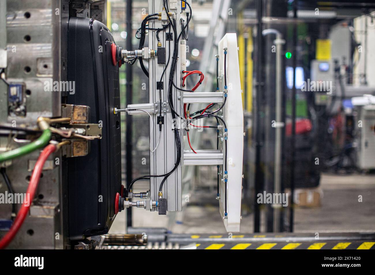 Polycarbonate moulé par injection pour la production de Samsonite Banque D'Images