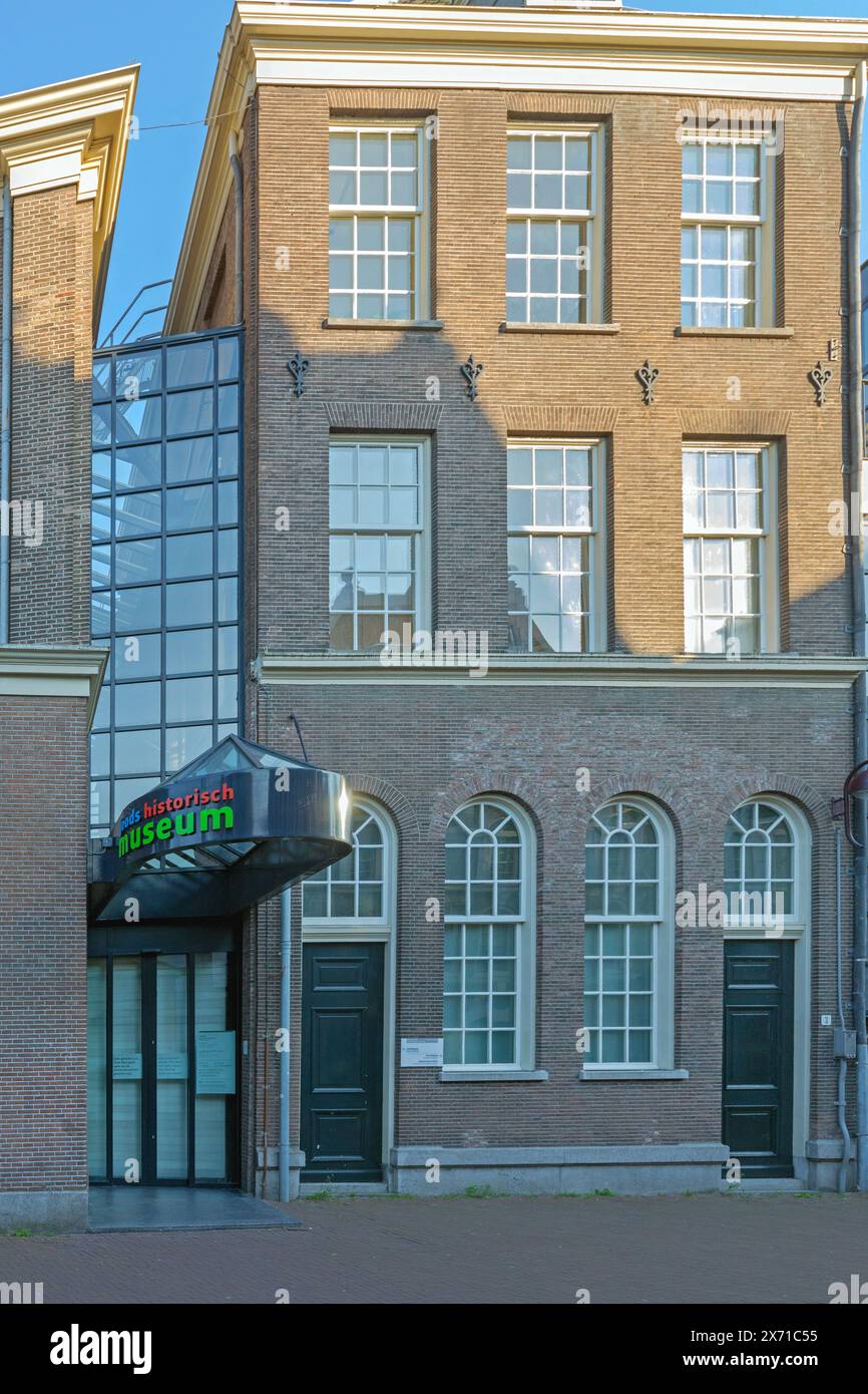 Amsterdam, pays-Bas - 14 mai 2018 : Joods History Museum plus Junior Building œuvres d'art juives, objets cérémoniels et artefacts relatifs aux Juifs en H. Banque D'Images