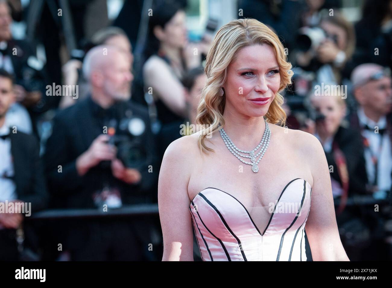 Cannes, France. 16 mai 2024. Kiera Chaplin assiste au tapis rouge « Megalopolis » lors de la 77e édition du Festival de Cannes au Palais des Festivals de Cannes. (Photo de Loredana Sangiuliano/SOPA images/Sipa USA) crédit : Sipa USA/Alamy Live News Banque D'Images