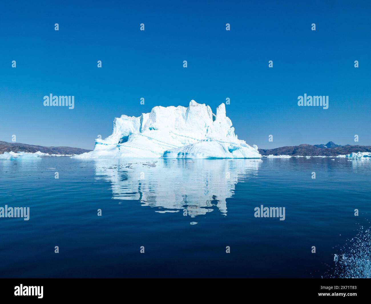 Iceberg dans le fjord de Sermilik, dans l'est du Groenland Banque D'Images