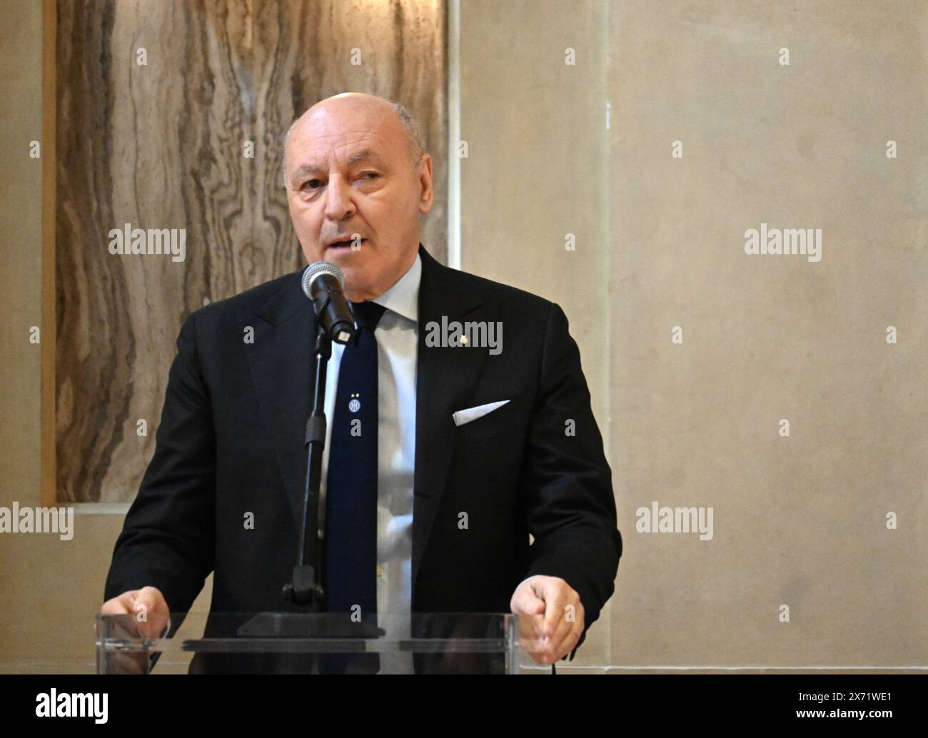 Milan, . 17 mai 2024. Milan, Italie Inter, 2024 champions italiens, reçoit le prix Ambrogino d'Oro au Palazzo Marino avec les managers et les joueurs sur la photo : Giuseppe Marotta AD Sport crédit : Agence photo indépendante/Alamy Live News Banque D'Images