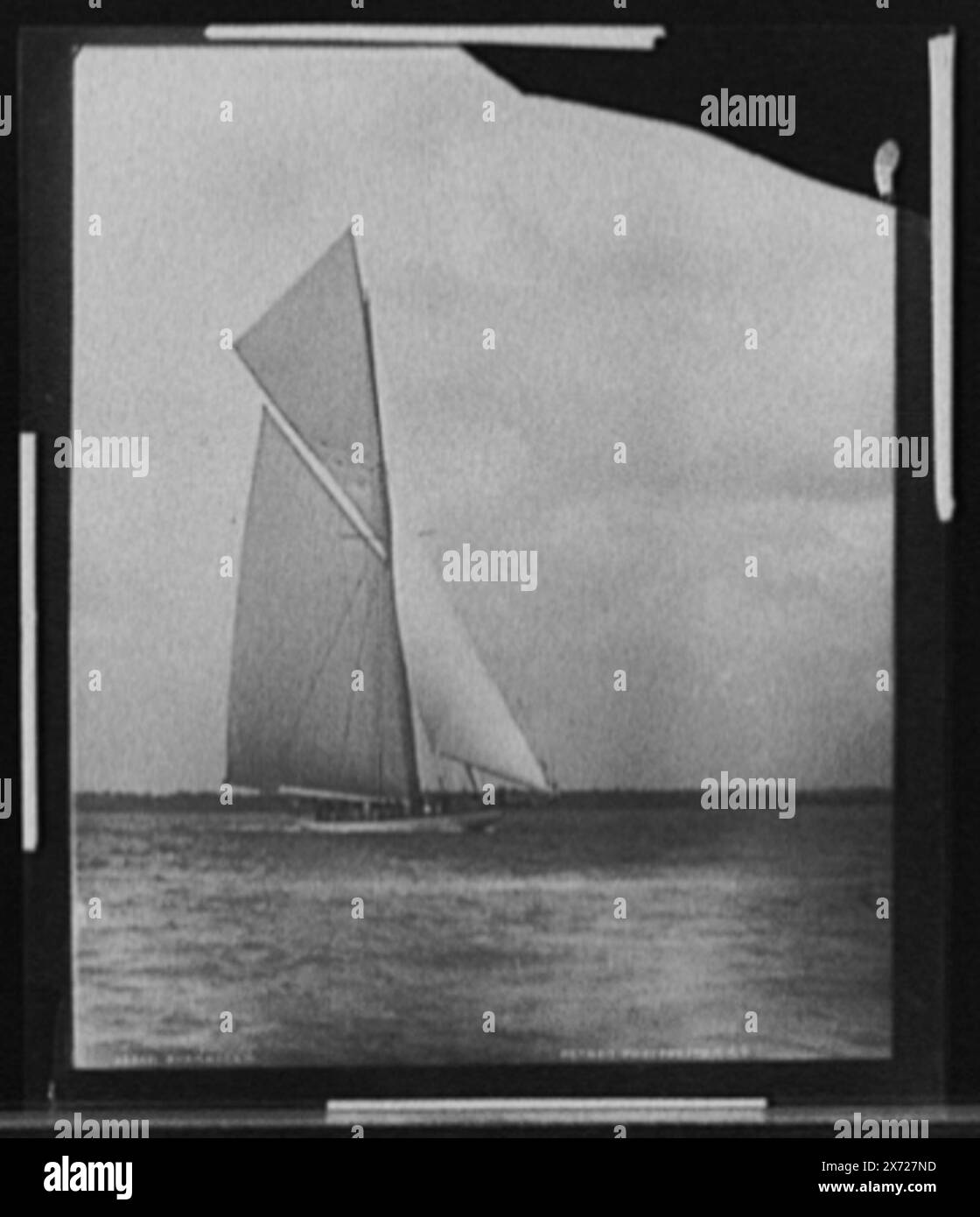 Shamrock II, Detroit Publishing Co. No. 035031., Gift ; State Historical Society of Colorado ; 1949, Shamrock II (Yacht), America's Cup races. , Yachts. Banque D'Images