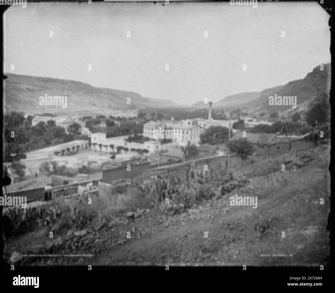 Usine de coton Hercules près de Queretaro, Mexique, 'Detroit Photographic Co.' et '01128' sur négatif., verre partiellement verni., Detroit Publishing Co. 01128., Gift ; State Historical Society of Colorado ; 1949, Cotton Industry. , Installations industrielles. , Mexique, Cayetano Rubio. Banque D'Images