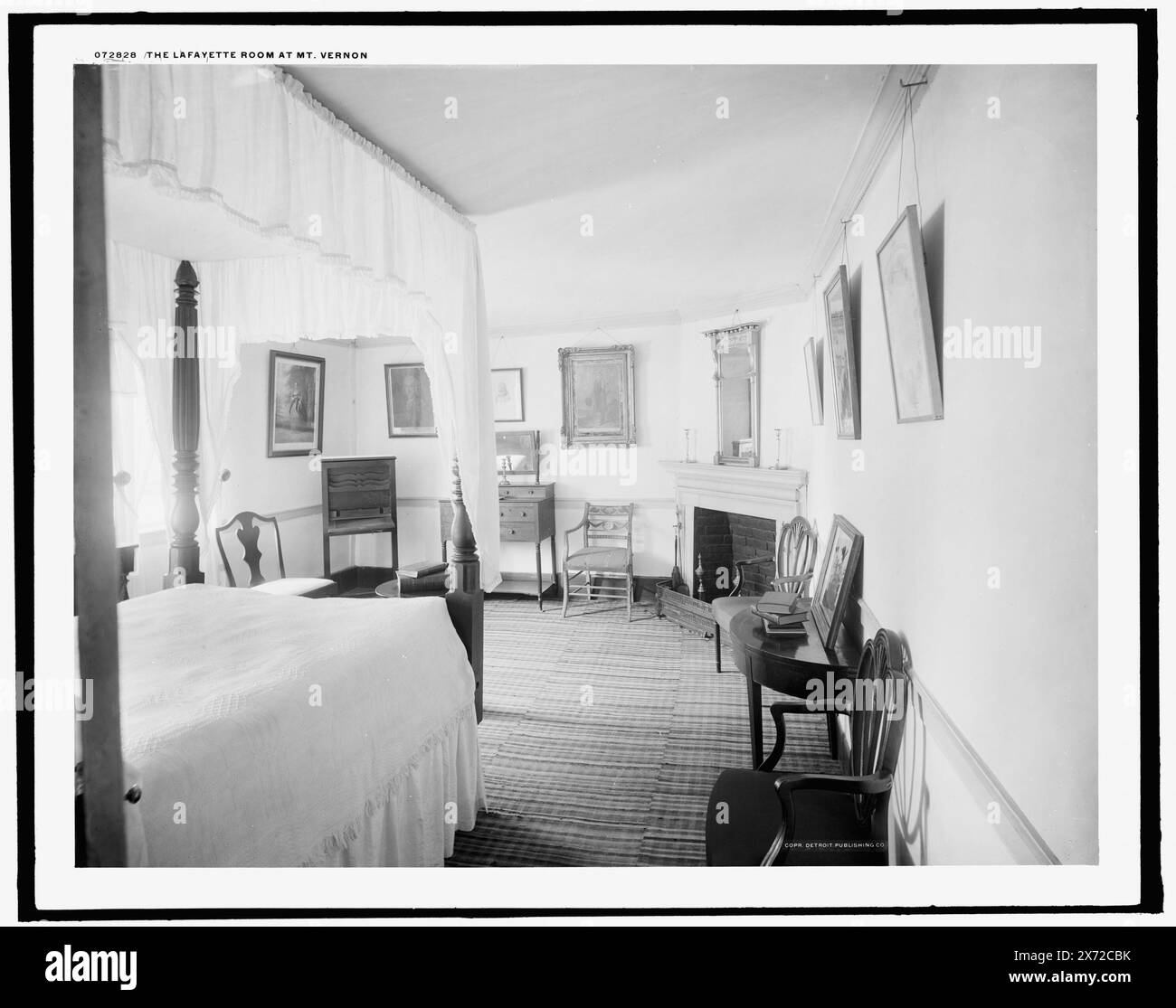 La salle Lafayette à Mt. Vernon, 'G 9071' sur négatif., Detroit Publishing Co. No. 072828., Gift ; State Historical Society of Colorado ; 1949, Washington, George,,, 1732-1799, maisons et repaires. , Lafayette, Marie Joseph Paul Yves Roch Gilbert du Motier,, Marquis de,, 1757-1834. , Estates. , Habitations. , Chambres. , États-Unis, Virginie, Mount Vernon (Estate) Banque D'Images