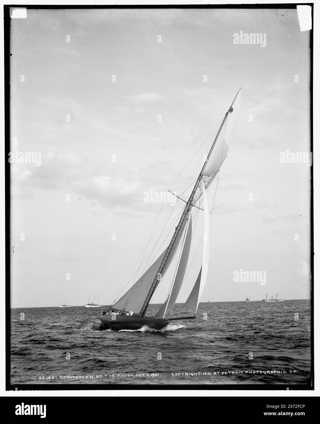 Shamrock II à l'arrivée, Oct. 3, 1901, Detroit Publishing Co. No. 021651., Gift ; State Historical Society of Colorado ; 1949, Shamrock II (Yacht), America's Cup races. , Yachts. , Régates. Banque D'Images