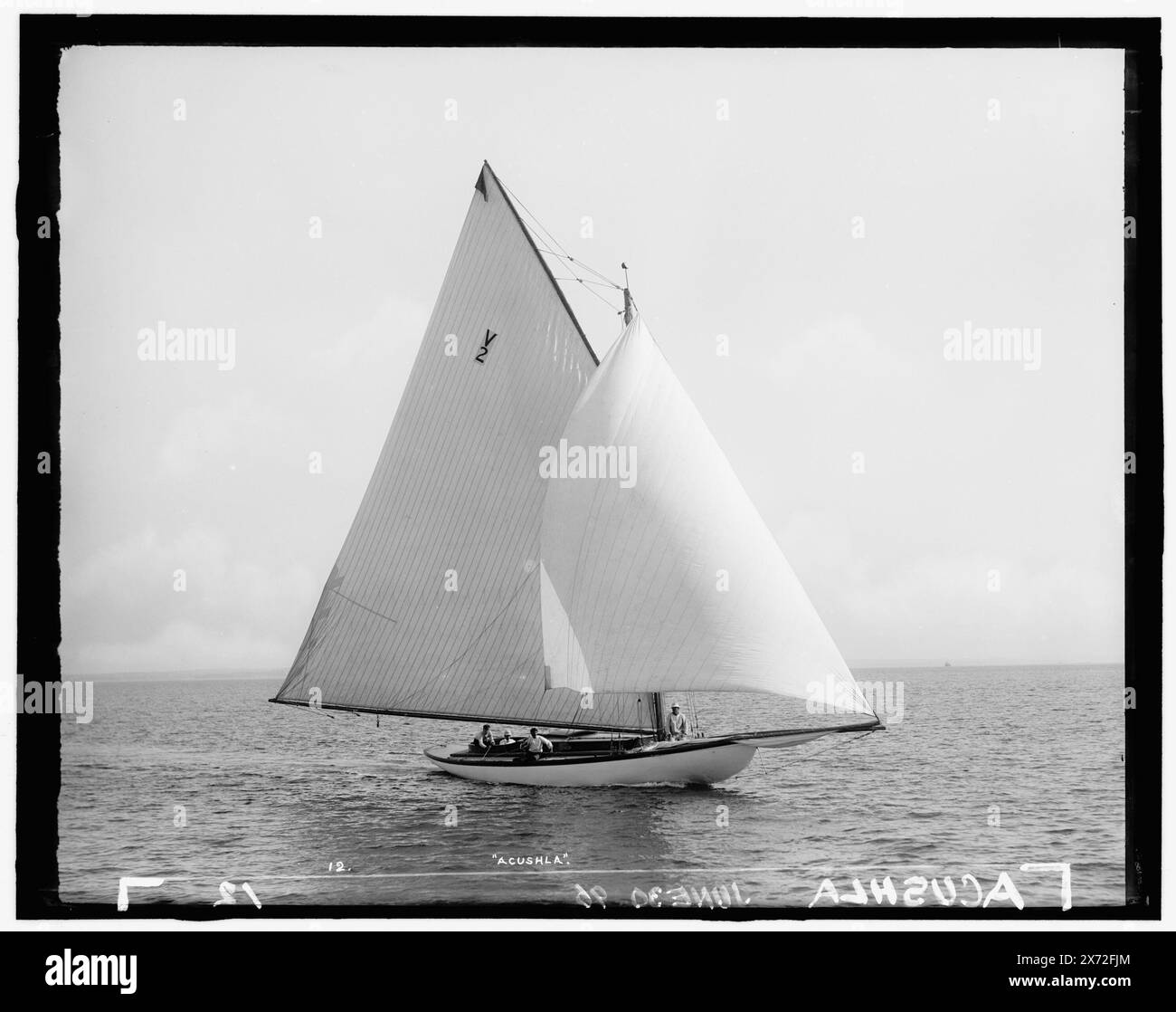 Acushla II, attribution basée sur le style du titre et la numérotation., '12' sur négatif., No Detroit Publishing Co. no., cadeau ; State Historical Society of Colorado ; 1949, Acushla II (Yacht) , Yachts. Banque D'Images