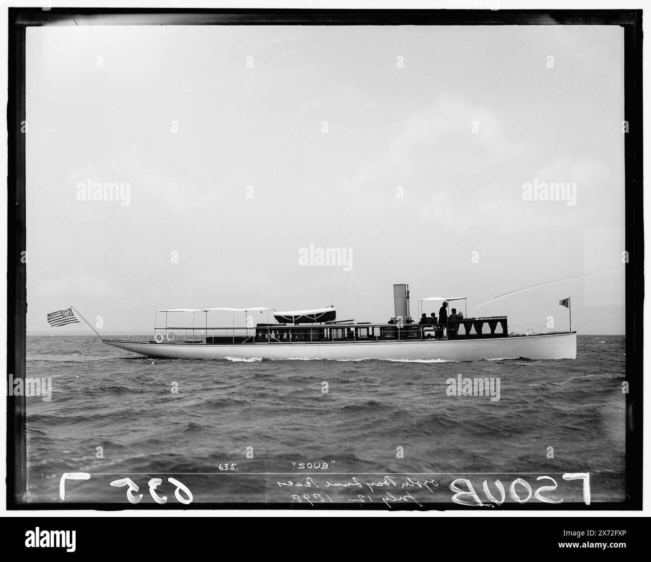 Soub sic, Oyster Bay June races, attribution basée sur le style du titre et de la numérotation., négatif craqué coin inférieur droit., '635' sur négatif., No Detroit Publishing Co. no., cadeau ; State Historical Society of Colorado ; 1949, Squib (yacht à vapeur), yachts à vapeur. , États-Unis, New York (State), Oyster Bay. Banque D'Images
