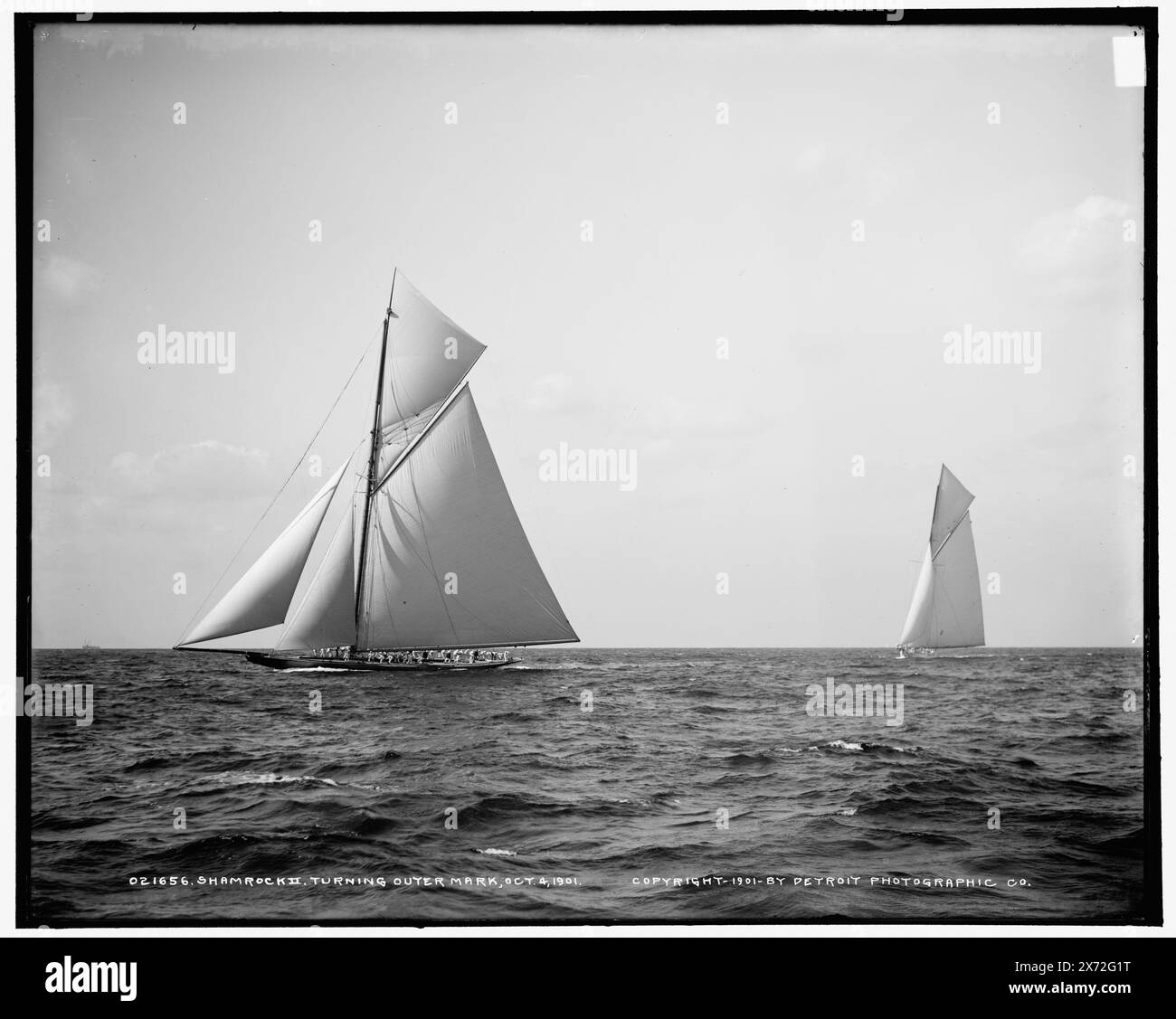 Shamrock II Turning Outer Mark, oct. 4, 1901, '539' sur négatif., Detroit Publishing Co. No. 021656., Gift ; State Historical Society of Colorado ; 1949, Shamrock II (Yacht), America's Cup races. , Yachts. , Régates. Banque D'Images