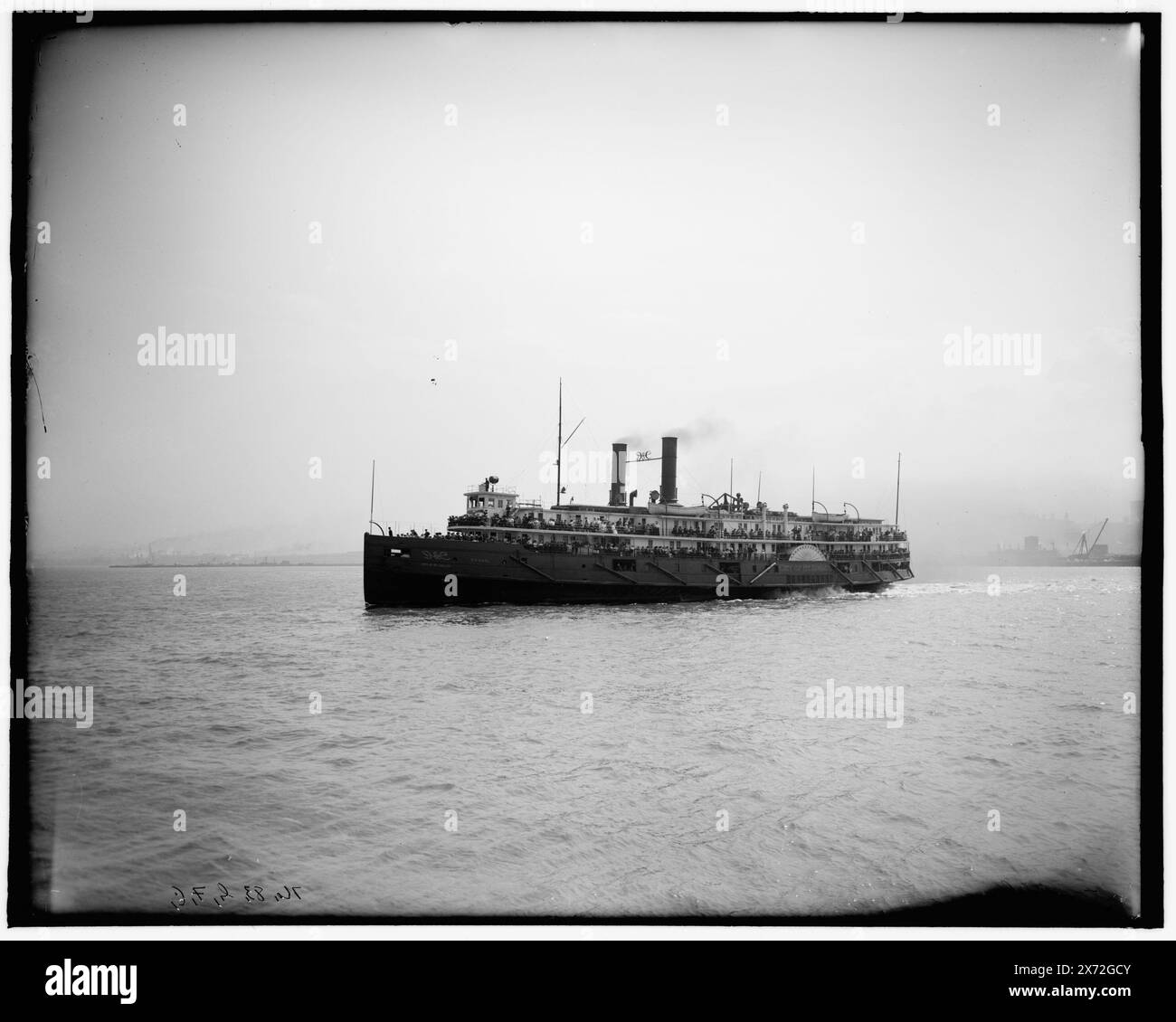 Str. Ville de, Ignace, Cleveland, Ohio, titre tiré de la veste., 'No. 83 G.F.C.' sur négatif., 'U.S. mail' sur bateau., Detroit Publishing Co. No. 500398., Gift ; State Historical Society of Colorado ; 1949, City of qualifiée Ignace (Side Wheeler) , Side Wheelers. , États-Unis, Ohio, Cleveland. Banque D'Images