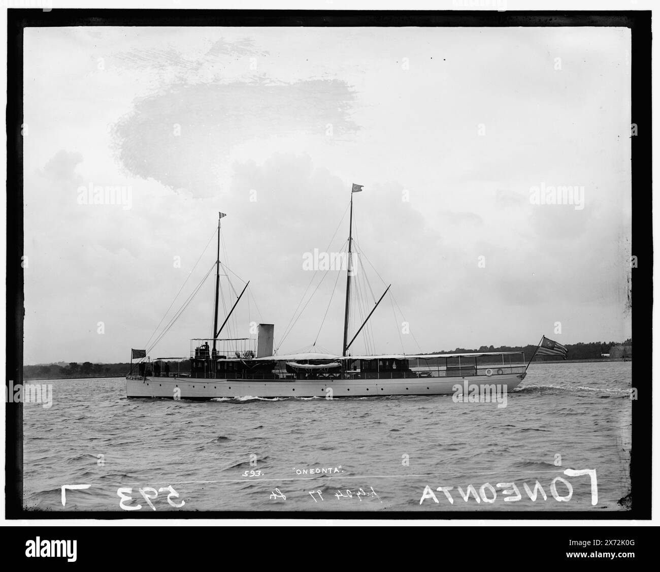 Oneonta, attribution basée sur le style du titre et de la numérotation., probablement Larchmont Yacht Club., 'July 24 97 Lt.' et '593' sur négatif ; 'Larchmont' sur veste., No Detroit Publishing Co., cadeau ; State Historical Society of Colorado ; 1949, Oneonta (yacht à vapeur), yachts à vapeur. Banque D'Images