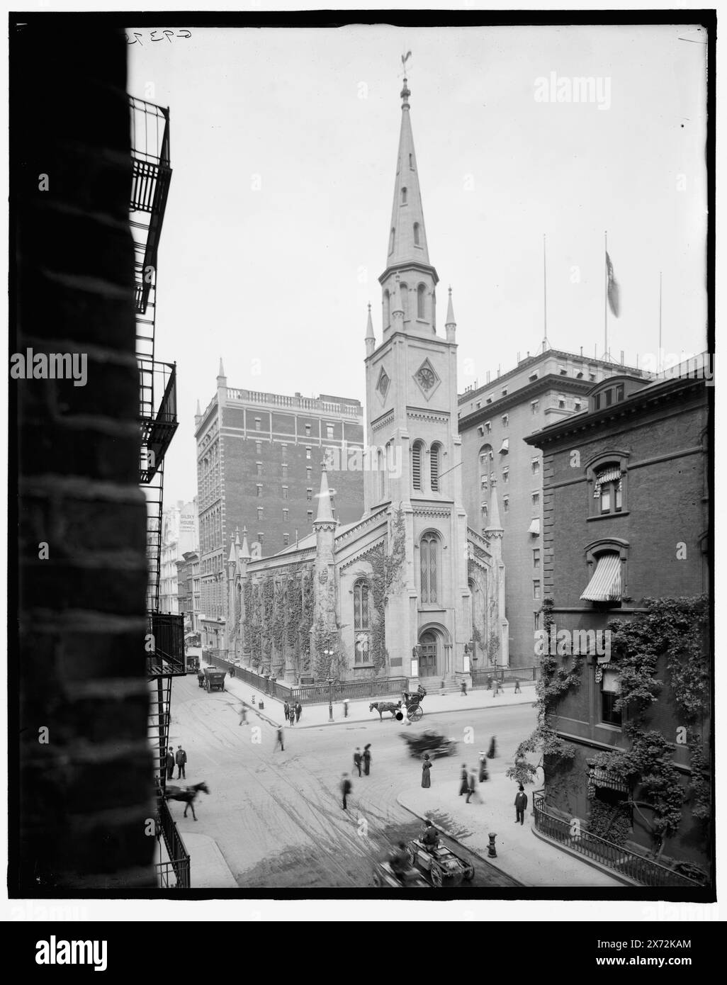 Marble Collegiate Church, New York, New York, New York, titre tiré de la veste., 'G 9395' sur négatif., Detroit Publishing Co. No. 500532., Gift ; State Historical Society of Colorado ; 1949, Churches. , Rues. , États-Unis, New York (State), New York. Banque D'Images