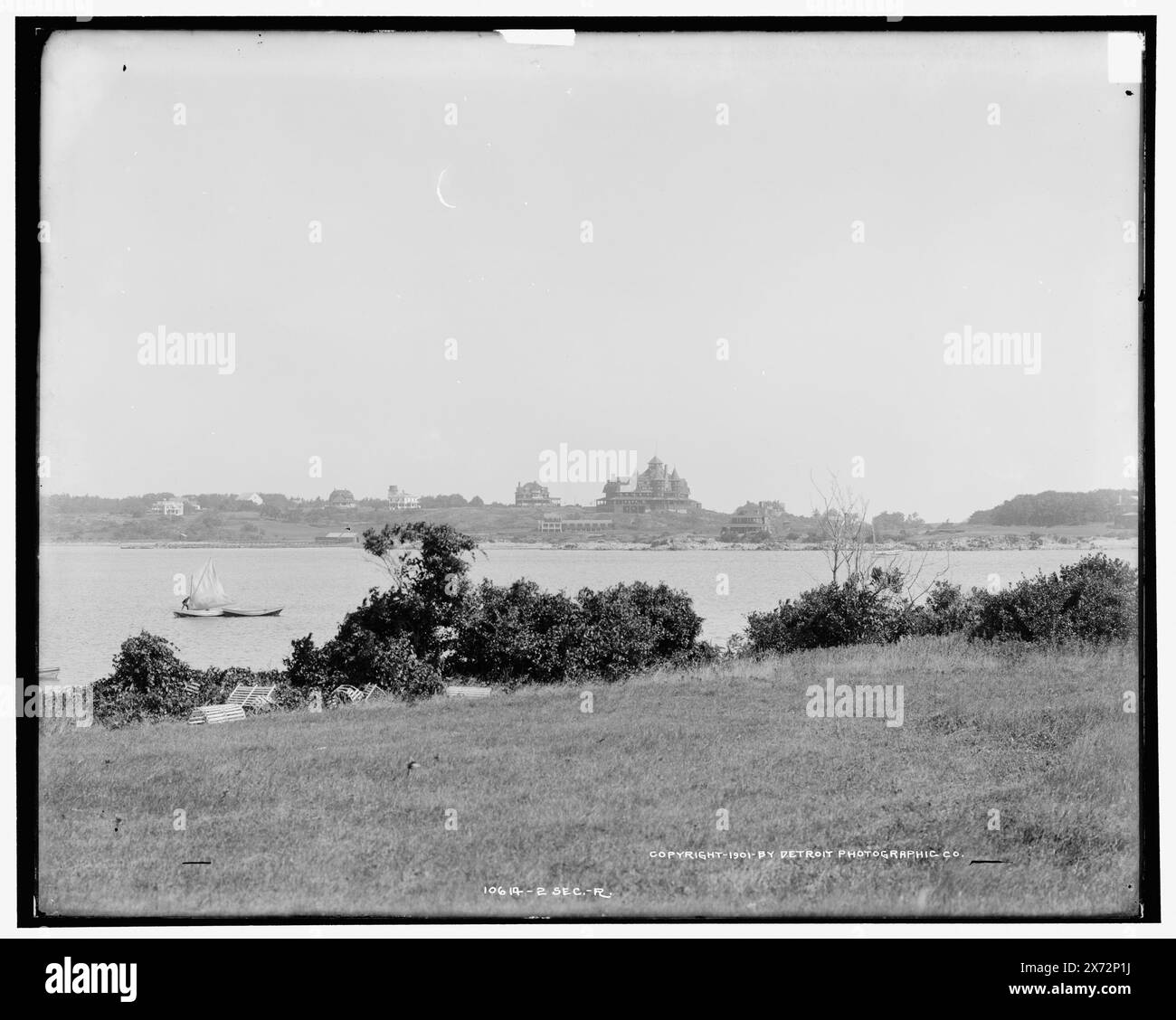 Passaconaway Inn de Cape Neddick, York, Maine, '628' sur la gauche négatif ; '627' sur la droite négatif., Detroit Publishing Co. No. 010614., Gift ; State Historical Society of Colorado ; 1949, Hôtels. , Front de mer. , États-Unis, Maine, York. Banque D'Images
