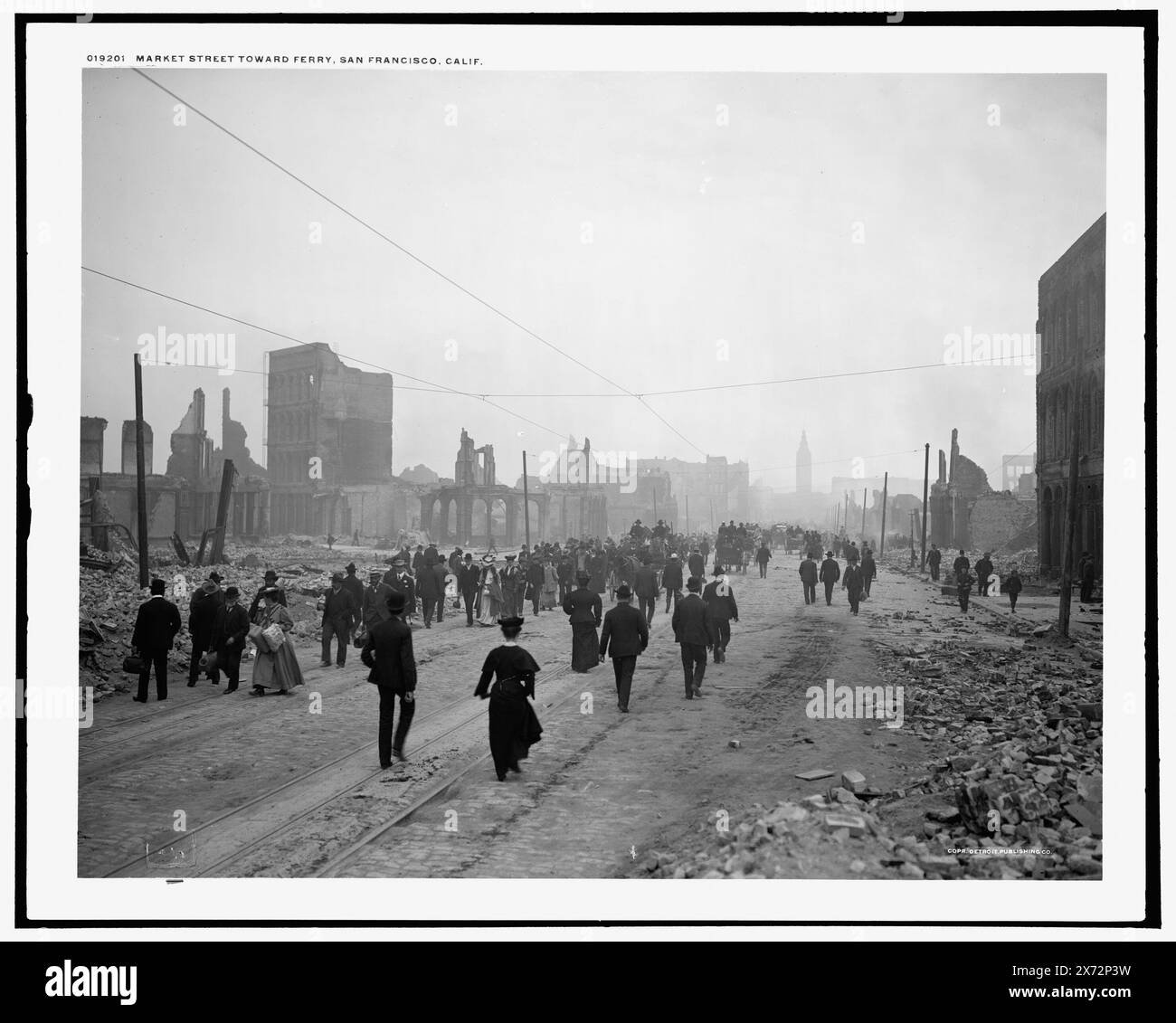 Market Street vers ferry, San Francisco, Calif., Detroit Publishing Co. no. 019201., Gift ; State Historical Society of Colorado ; 1949, tremblements de terre. , Rues. , États-Unis, Californie, San Francisco. Banque D'Images