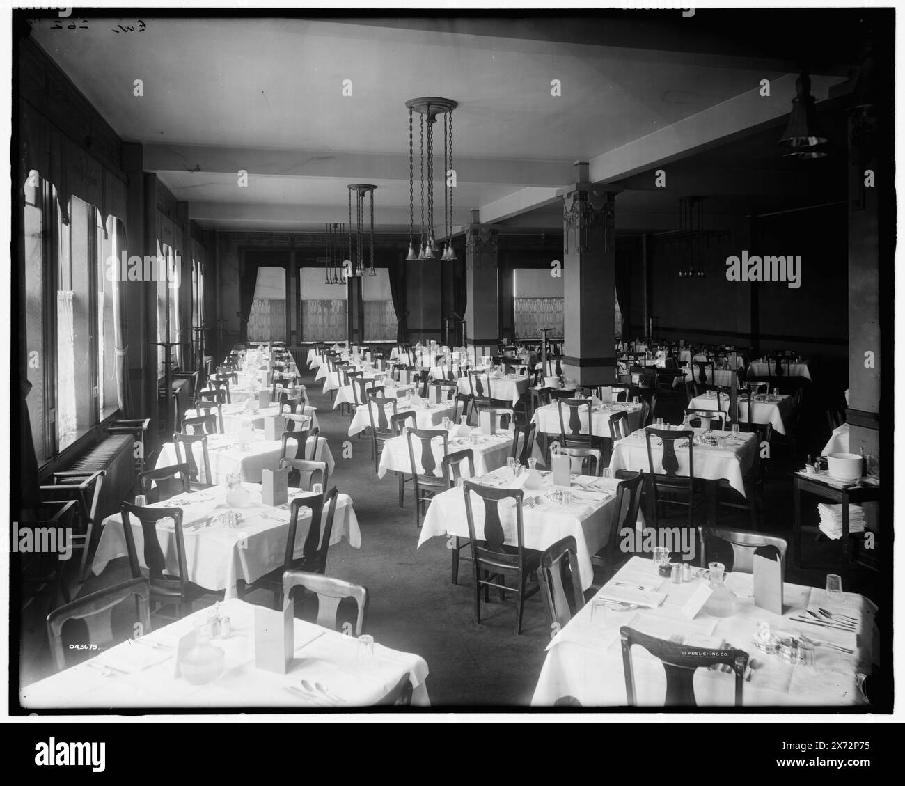 Elliott, Taylor, Woolfenden, café et salle de banquet, Detroit, Mich., titre tiré de la veste., Detroit Publishing Co. No. 043678., Gift ; State Historical Society of Colorado ; 1949, Dry Goods Stores. , Restaurants. , États-Unis, Michigan, Detroit. Banque D'Images