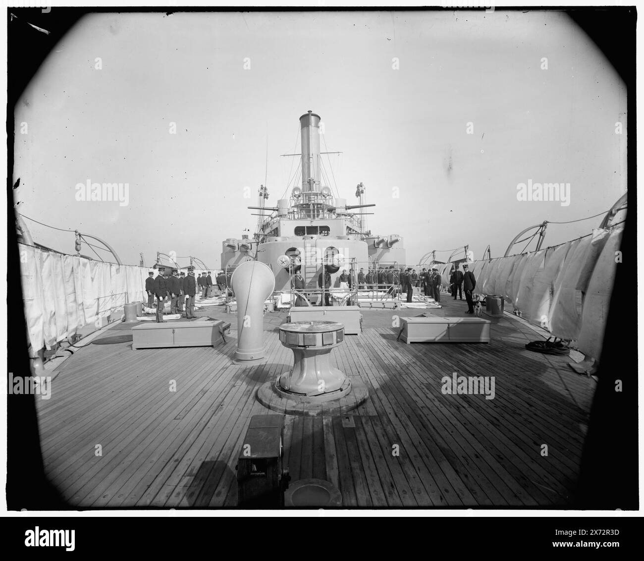 Cuirassé USS Iowa, BB-4, titre de la veste et de la source : Maciej Chodnicki, 2017), Detroit Publishing Co. No. 90404 ; conçu par Cataloger., Gift ; State Historical Society of Colorado ; 1949, Iowa (Battleship), États-Unis., Navy. , Cuirassés, américain. Banque D'Images
