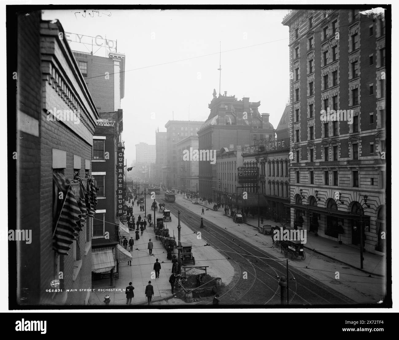 Main Street, Rochester, New York, 'G 5667' sur négatif., Detroit Publishing Co. no. 062831., Gift ; State Historical Society of Colorado ; 1949, Streets. , Installations commerciales. , États-Unis, New York (State), Rochester. Banque D'Images