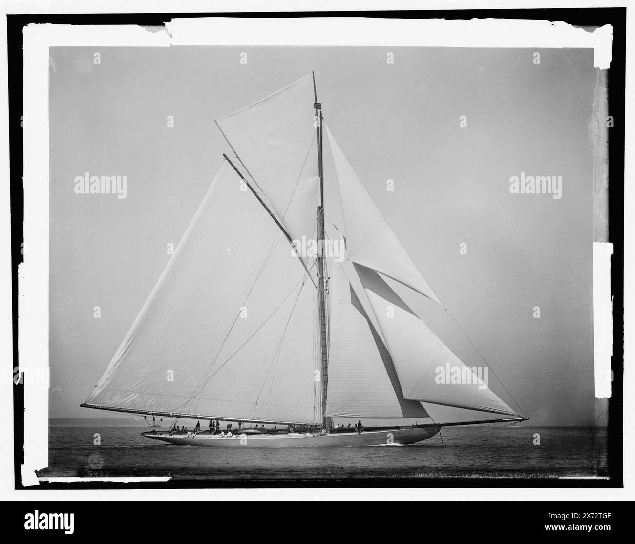 Shamrock, Broadside, titre de Detroit, catalogue F (1899)., Detroit Publishing Co. No. 05488., Gift ; State Historical Society of Colorado ; 1949, Shamrock I (Yacht) , America's Cup races. , Yachts. Banque D'Images