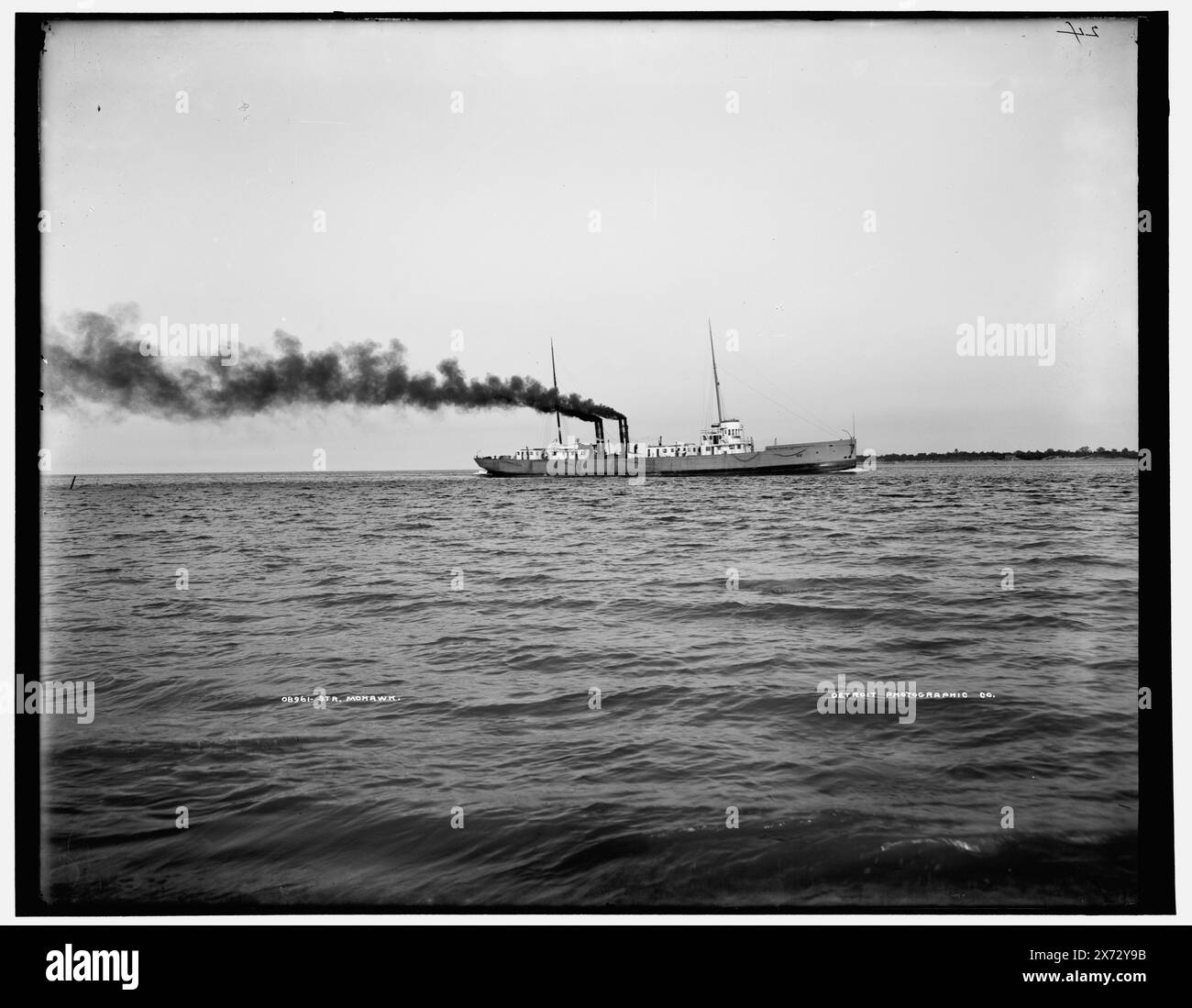 Str. Mohawk, date basée sur Detroit, catalogue J (1901)., '24' sur négatif., Detroit Publishing Co. No. 08960., Gift ; State Historical Society of Colorado ; 1949, Mohawk (Steamship), Cargo Ships. , Grands Lacs. Banque D'Images