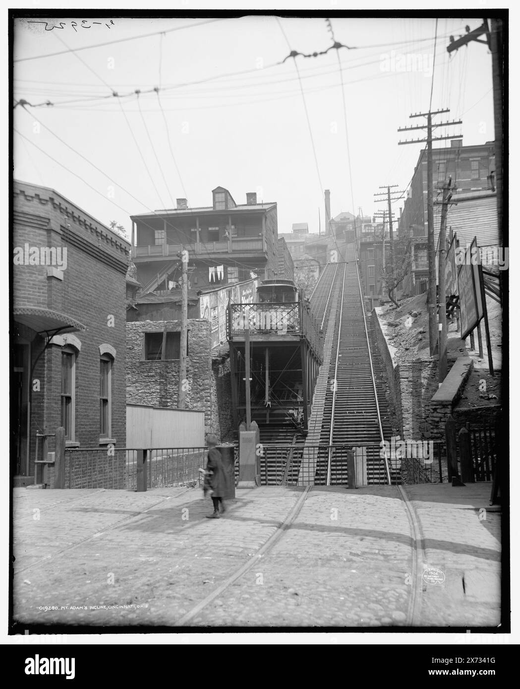 MT. Adams' incline, Cincinnati, Ohio, 'G 3925' sur négatif., Detroit Publishing Co. No. 019280., Gift ; State Historical Society of Colorado ; 1949, incliné chemins de fer. , États-Unis, Ohio, Cincinnati. Banque D'Images