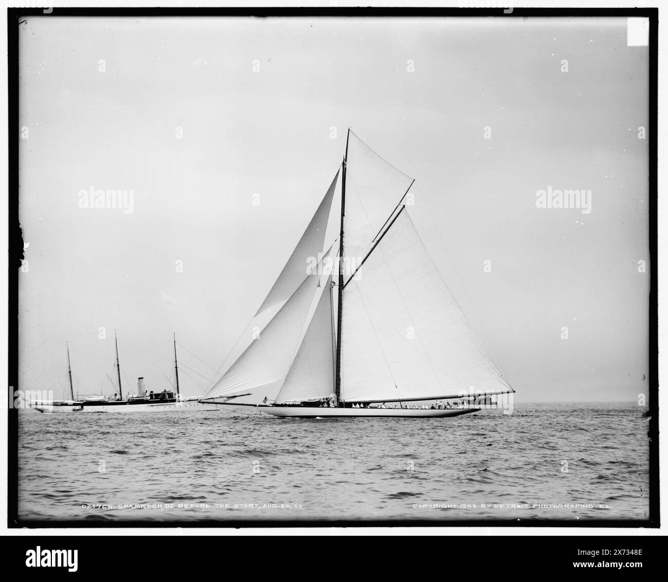 Shamrock III avant le départ, 20 août 1903, Detroit Publishing Co. No. 021760., Gift ; State Historical Society of Colorado ; 1949, Shamrock III (Yacht), Yachts. , Régates. , Courses de la Coupe de l'America. Banque D'Images