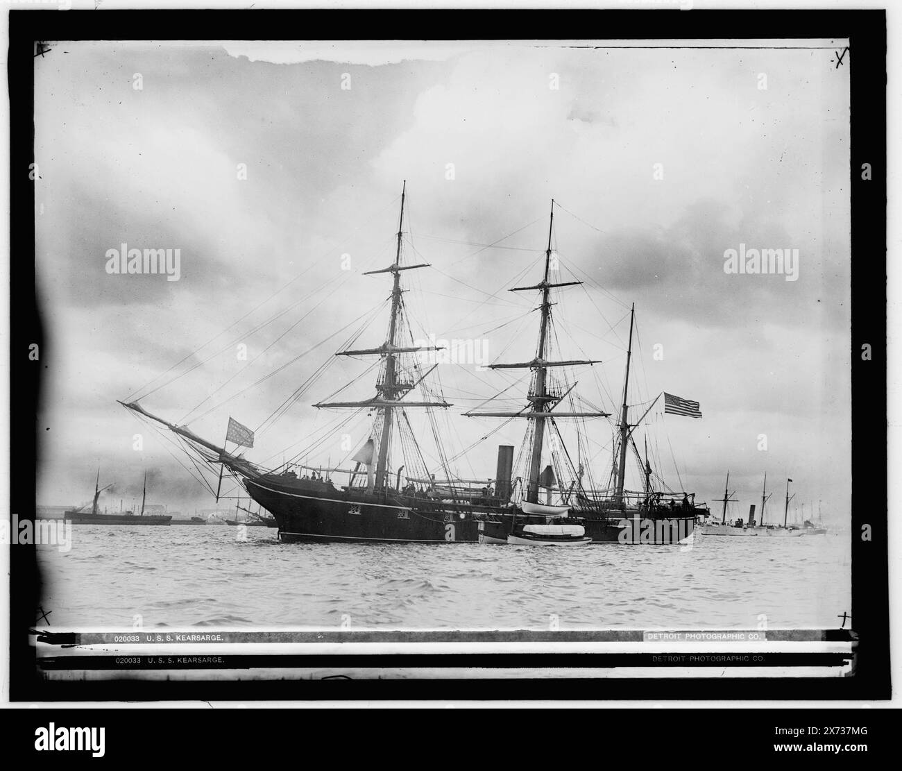 U.S.S. Kearsarge, date basée sur Detroit, catalogue J (1901)., possiblement une reproduction., Detroit Publishing Co. No. 020033., Gift ; State Historical Society of Colorado ; 1949, Kearsarge (Screw sloop-of-War), Cruisers (Warships), américain. Banque D'Images