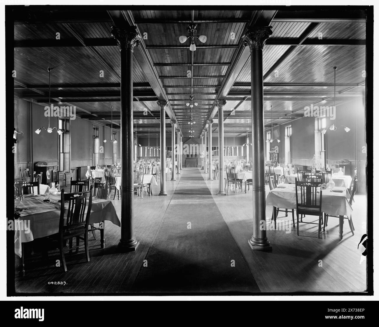 Alma Sanitarium, salle à manger, Alma, Mich., titre de veste., 'g-15' sur négatif., Detroit Publishing Co. no. 042829., Gift ; State Historical Society of Colorado ; 1949, Sanatoriums. , Salles à manger. , États-Unis, Michigan, Alma. Banque D'Images