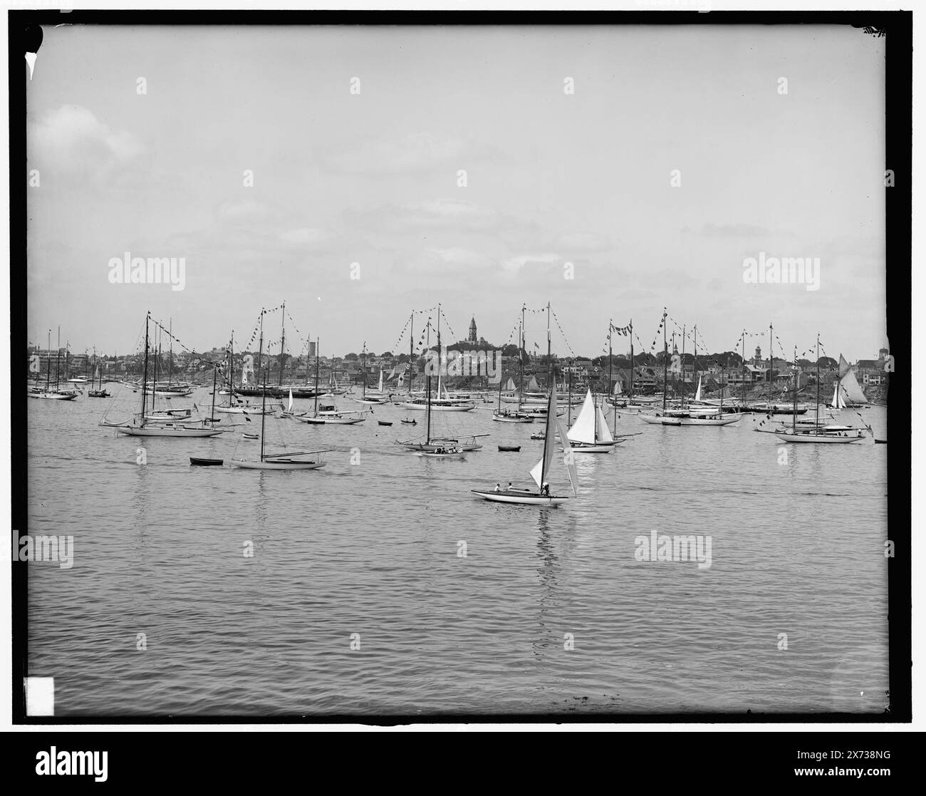 New York Yacht Club, Marblehead, Mass., titre tiré de la veste., peut-être événement club ou régate., '2849' sur négatif., Detroit Publishing Co. no. 034126., Gift ; State Historical Society of Colorado ; 1949, Yacht clubs. , Yachts. , Harbors. , États-Unis, Massachusetts, Marblehead. Banque D'Images