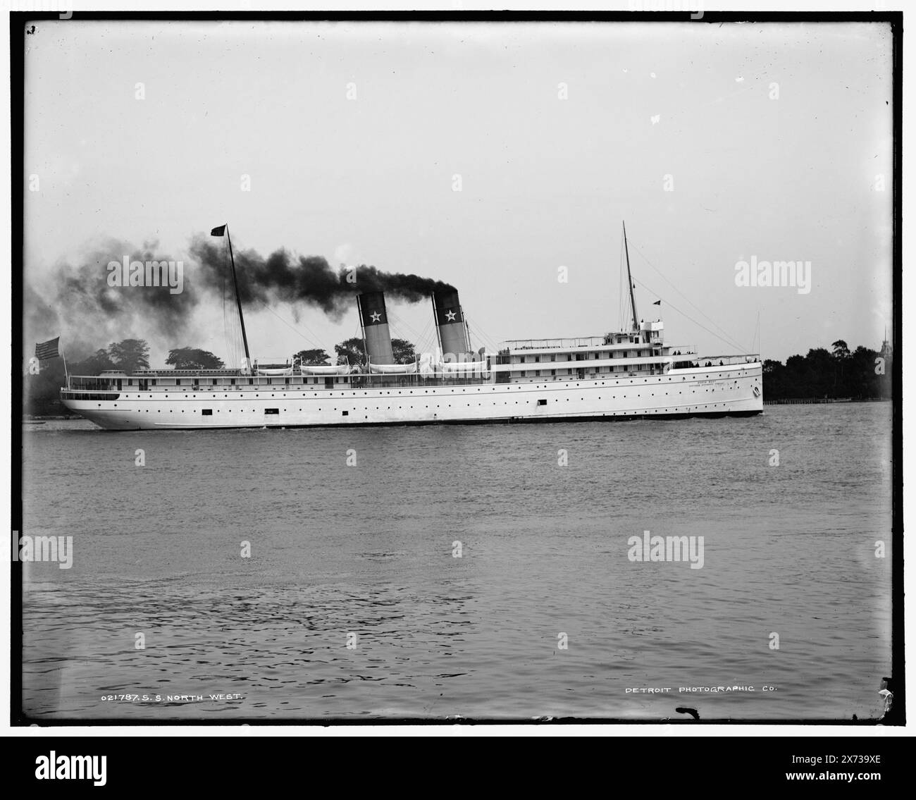 S.S. North West, Northern Steamship Co., Detroit Publishing Co. No. 021787., Gift ; State Historical Society of Colorado ; 1949, North West (Steamship), Ships. Banque D'Images
