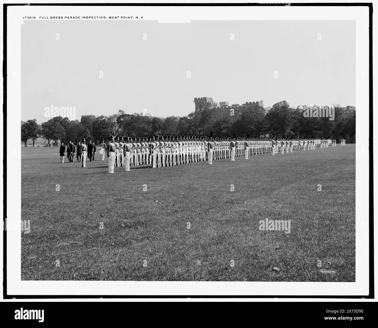 Inspection complète du défilé, West point, New York, Detroit Publishing Co. no. 073018., Gift ; State Historical Society of Colorado ; 1949, United States Military Academy. , Inspections militaires. , Éducation militaire. , États-Unis, New York (État), West point. Banque D'Images