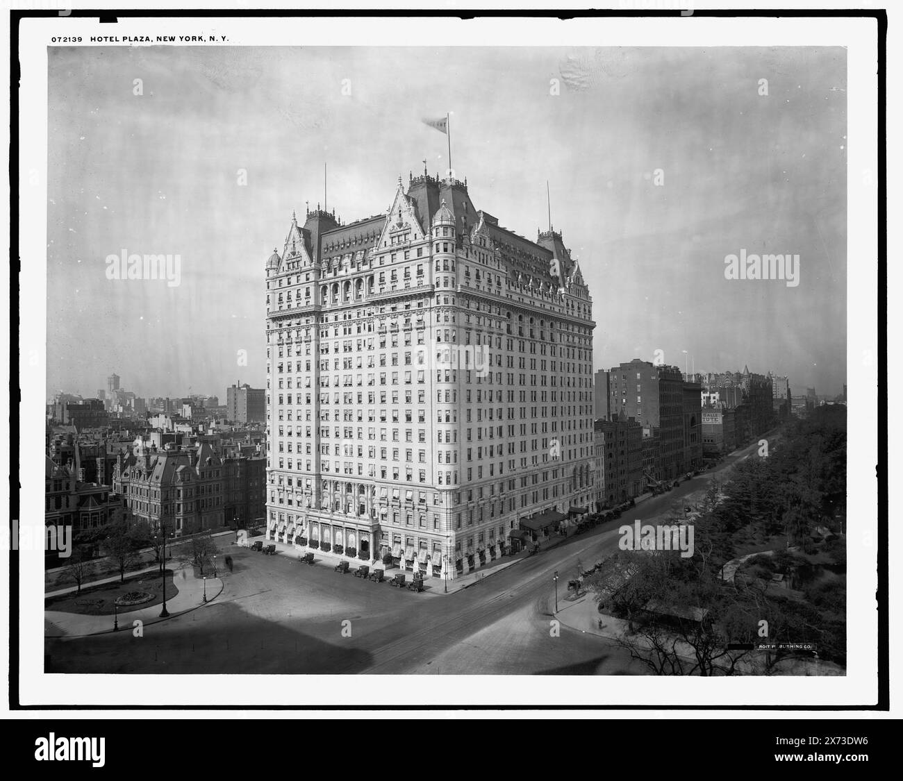 Hotel Plaza i.e. Plaza Hotel, New York, New York, New York, Detroit Publishing Co. no. 072139., Gift ; State Historical Society of Colorado ; 1949, Hôtels. , Rues. , États-Unis, New York (State), New York. Banque D'Images