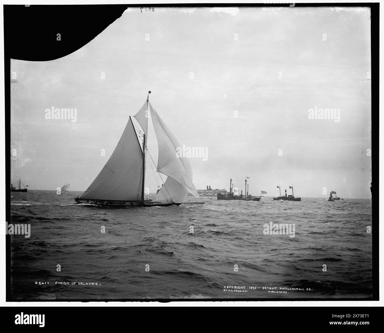 Arrivée de Valkyrie, date de Detroit, catalogue F (1899)., Detroit Publishing Co. No. 05427., Gift ; State Historical Society of Colorado ; 1949, Valkyrie II (Yacht), America's Cup races. , Yachts. , Régates. Banque D'Images